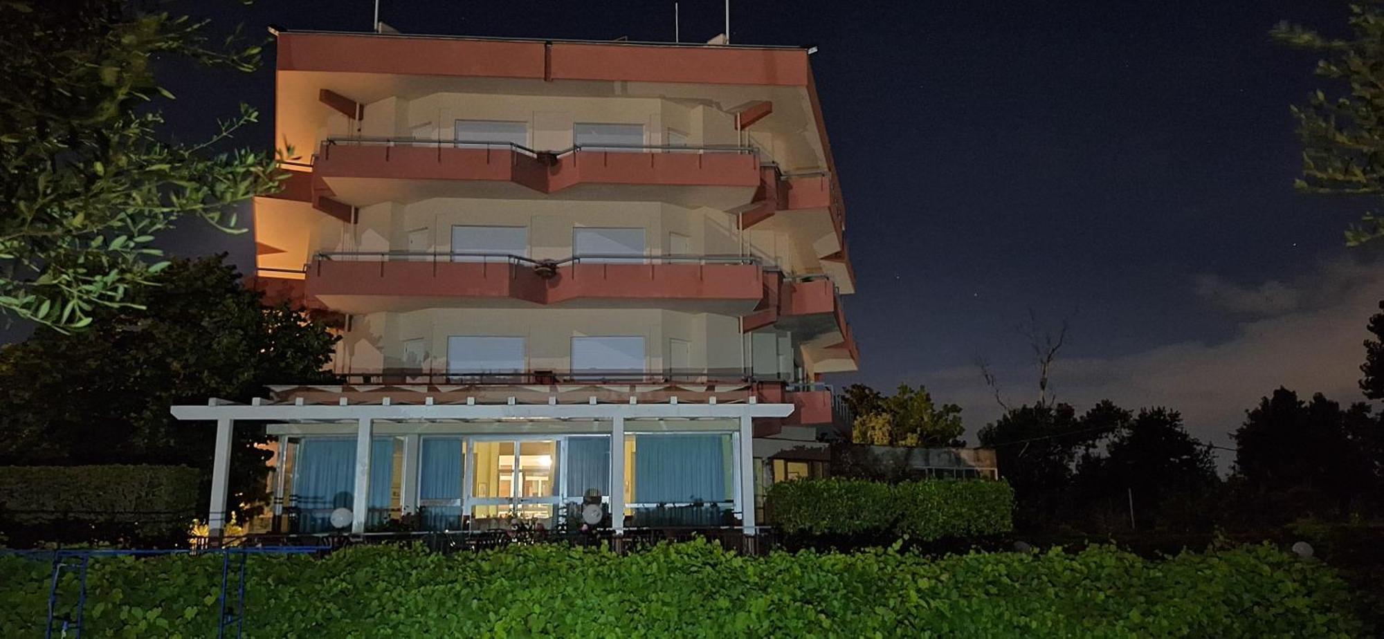 Hotel Le Pleiadi Сан-Феличе-Чирчео Экстерьер фото