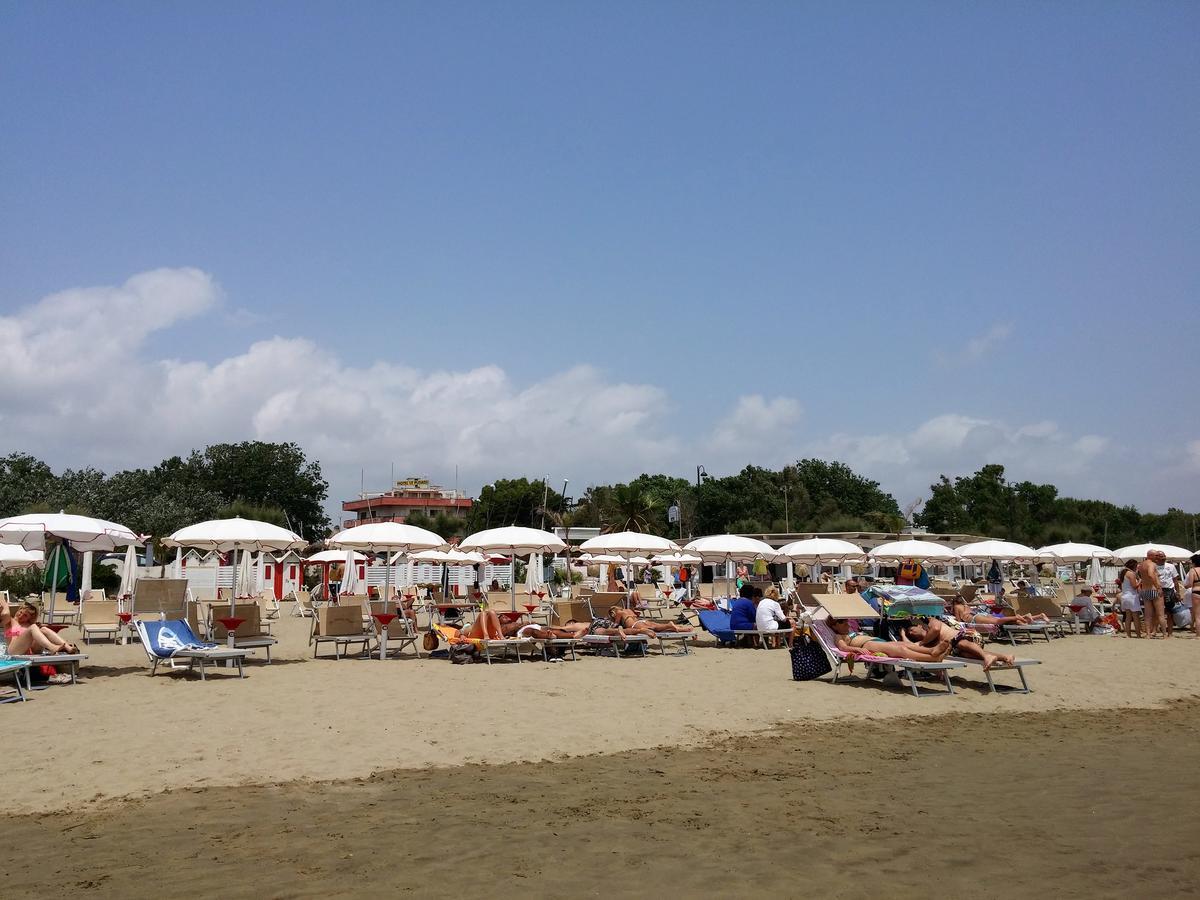 Hotel Le Pleiadi Сан-Феличе-Чирчео Экстерьер фото