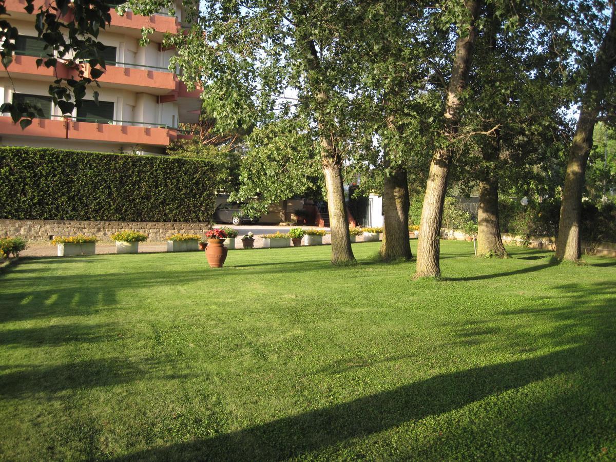 Hotel Le Pleiadi Сан-Феличе-Чирчео Экстерьер фото