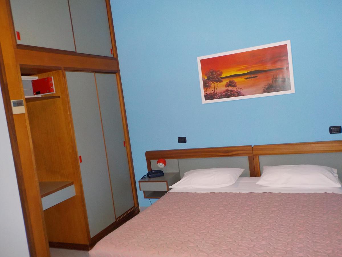 Hotel Le Pleiadi Сан-Феличе-Чирчео Экстерьер фото